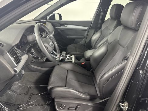 Used 2023 Audi Q5 e Premium Plus w/ Premium Plus Package AWD/4WD image 19