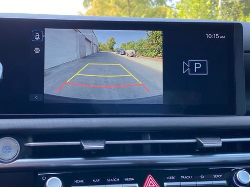 Used 2025 Hyundai Santa Cruz SEL FWD image 14