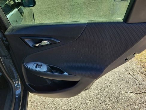 Used 2018 Chevrolet Malibu LS image 29