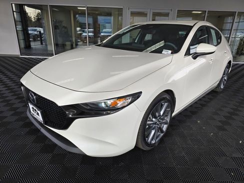 Used 2021 MAZDA MAZDA3 s image 8