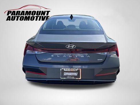 Certified 2026 Hyundai Elantra Limited FWD image 6