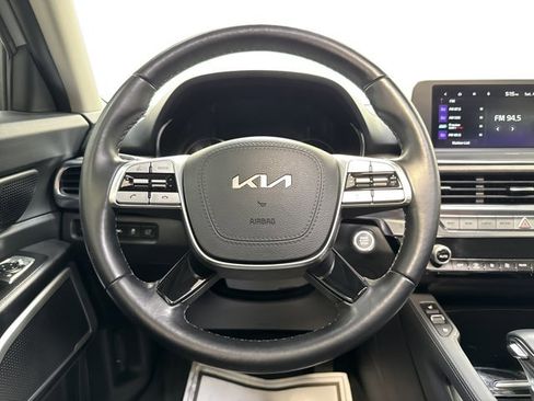 Used 2022 Kia Telluride EX w/ EX Premium Package image 18