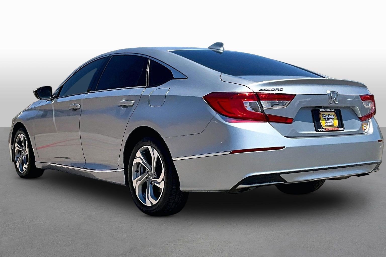 Used 2018 Honda Accord EX-L image 11