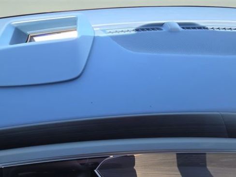 New 2026 Buick Envision Avenir image 10