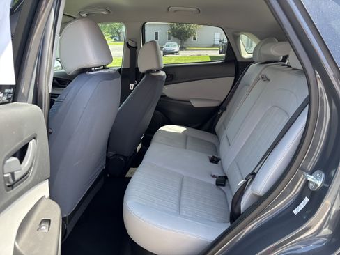 Used 2023 Hyundai Kona SEL AWD/4WD image 14