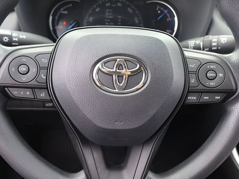Certified 2024 Toyota RAV4 XLE w/ Convenience Package AWD/4WD image 18