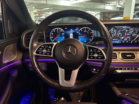 Used 2022 Mercedes-Benz GLE 350 4MATIC w/ Premium Package image 13