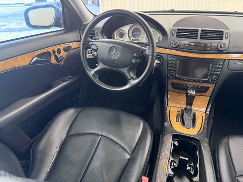 Used 2007 Mercedes-Benz E 350 Sedan image 14