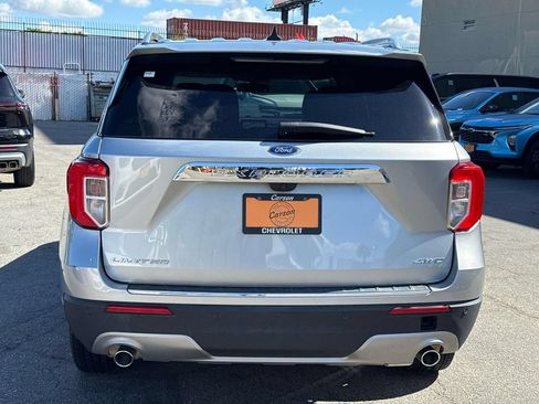Used 2023 Ford Explorer Limited AWD/4WD image 4
