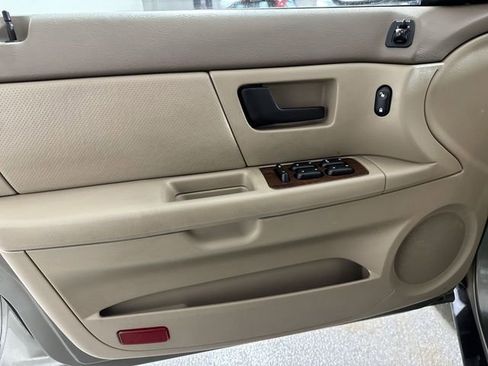 Used 2003 Ford Taurus SEL image 19