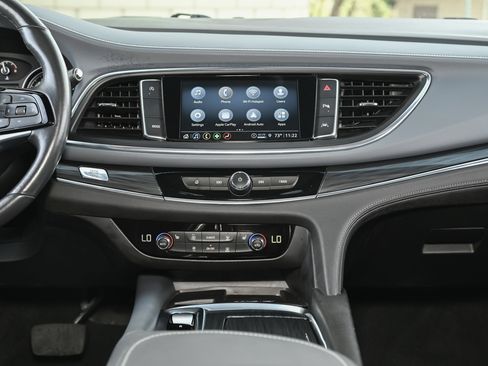 Used 2024 Buick Enclave Essence w/ Sport Touring Edition image 30