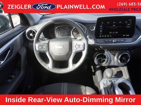 Used 2024 Chevrolet Blazer LT w/ Convenience Package image 16