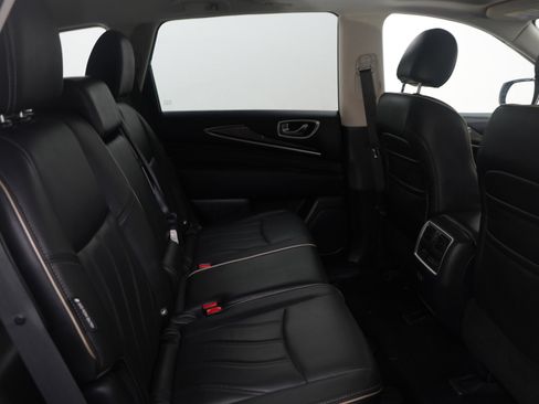 Used 2019 INFINITI QX60 Luxe w/ Essential Package image 12