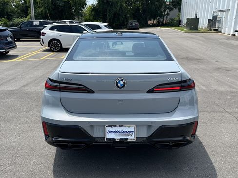 Used 2024 BMW 760i xDrive AWD/4WD image 9
