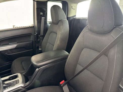 Used 2022 Chevrolet Colorado LT w/ Fleet Safety Package image 10