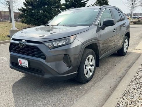 Certified 2021 Toyota RAV4 LE w/ Carpet Mat Package (TMS) image 31