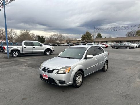 Used 2011 Kia Rio Sedan image 12