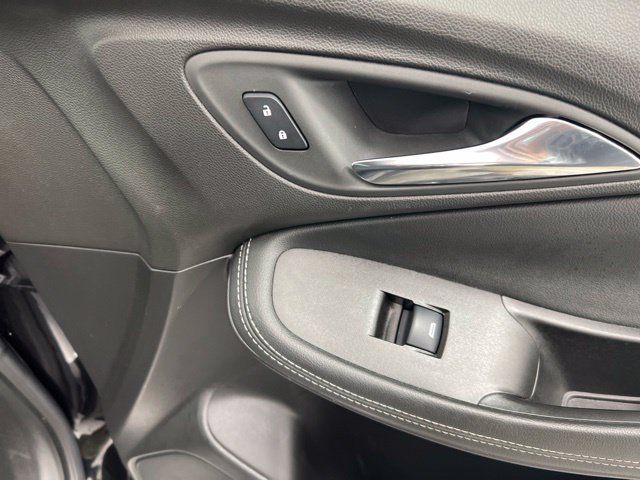 Used 2022 Buick Encore GX Preferred w/ Cold Weather Comfort Package FWD image 24