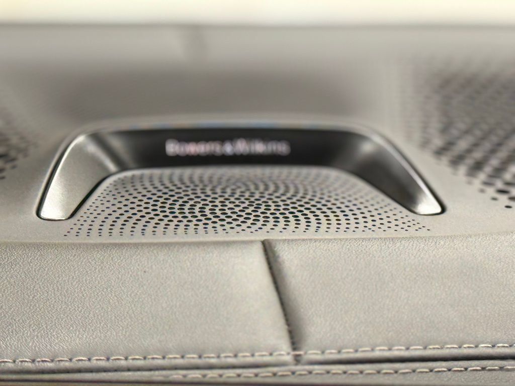 Used 2025 BMW ALPINA XB7 AWD/4WD image 44
