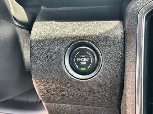 Certified 2026 GMC Acadia Elevation w/ Elevation Premium Package FWD image 16