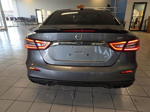 Used 2019 Nissan Maxima SR image 7