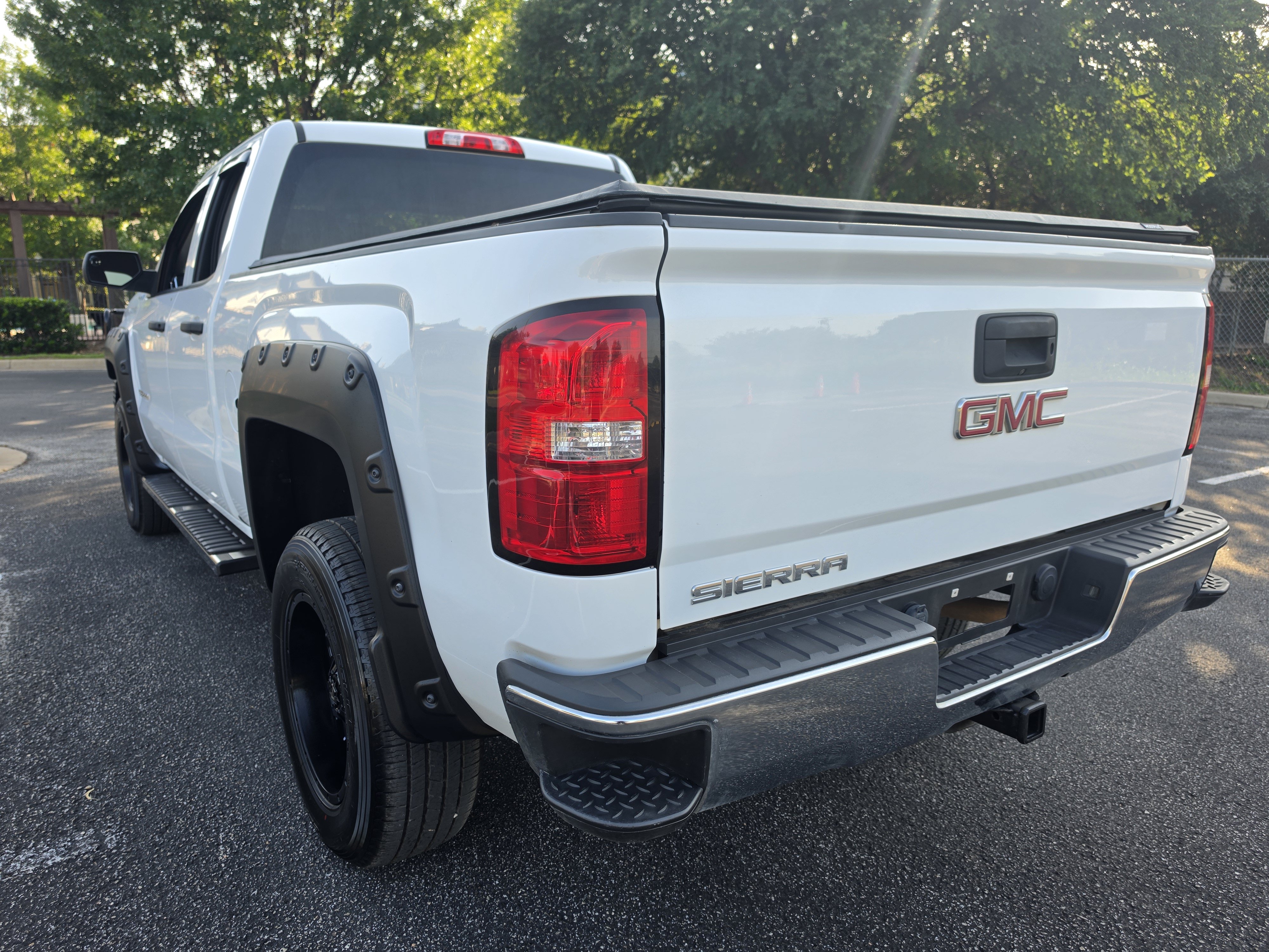Used 2017 GMC Sierra 1500 4x4 Double Cab w/ Sierra Convenience Package image 5