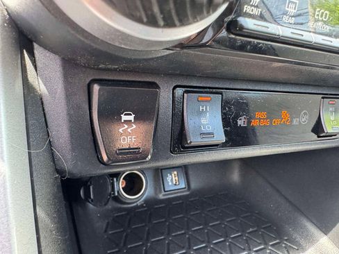 Certified 2023 Toyota RAV4 XLE w/ Convenience Package AWD/4WD image 31