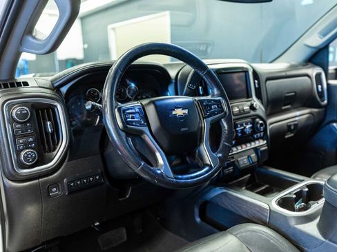 Used 2021 Chevrolet Silverado 2500 LTZ w/ LTZ Plus Package image 11