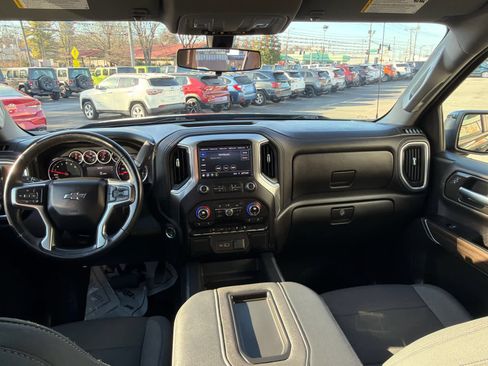 Used 2022 Chevrolet Silverado 1500 RST w/ Z71 Off-Road Package image 16