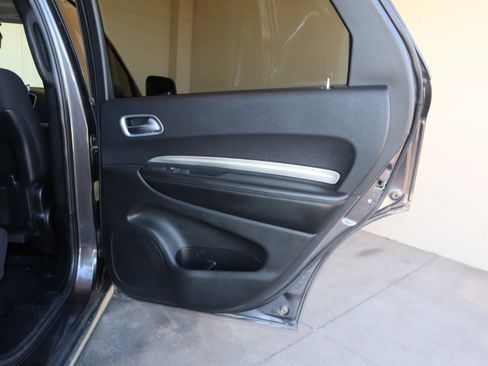 Used 2020 Dodge Durango SXT image 45