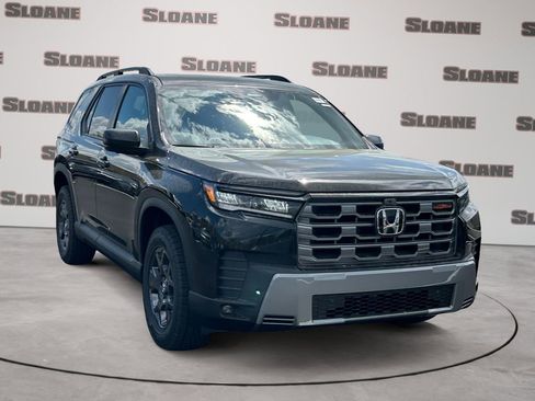 New 2026 Honda Pilot TrailSport image 7