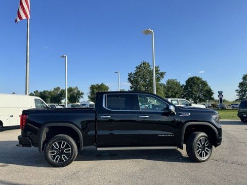 Used 2026 GMC Sierra 1500 Denali AWD/4WD image 13