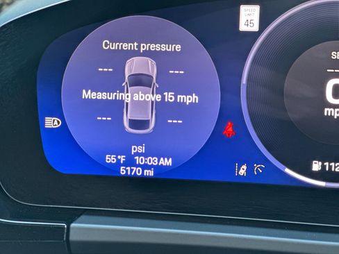 Used 2025 Porsche Macan 4S Electric image 31