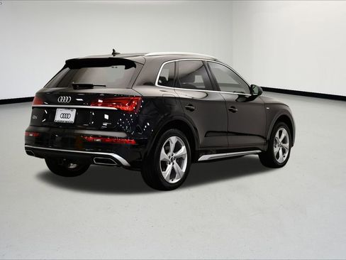 Certified 2023 Audi Q5 2.0T Premium Plus image 5
