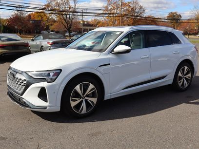 Used 2024 Audi Q8 e-tron Premium Plus w/ Premium Plus Package