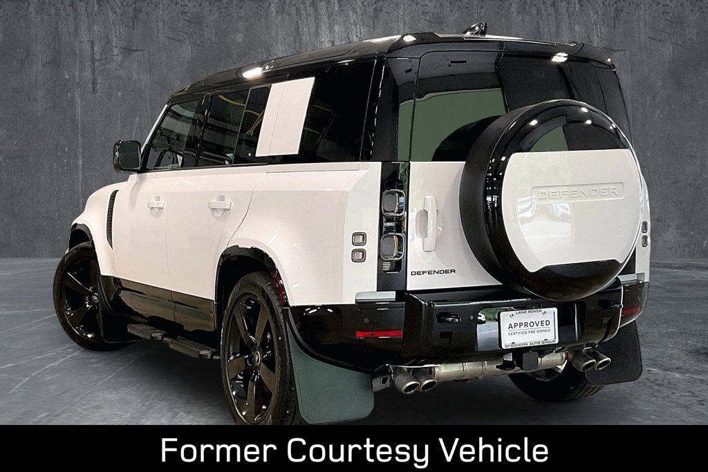Used 2025 Land Rover Defender 110 V8 AWD/4WD image 4