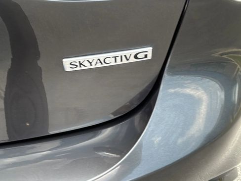 Used 2023 MAZDA MAZDA3 s image 31