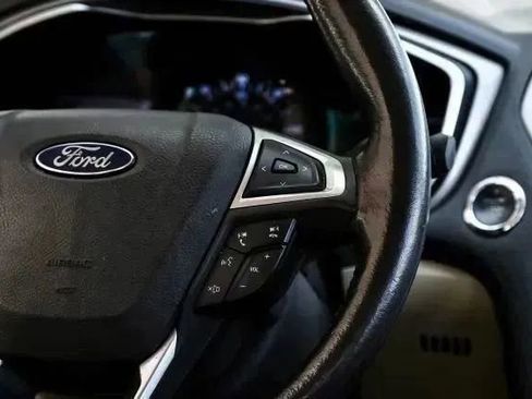 Used 2016 Ford Fusion SE w/ Equipment Group 502A FWD image 23