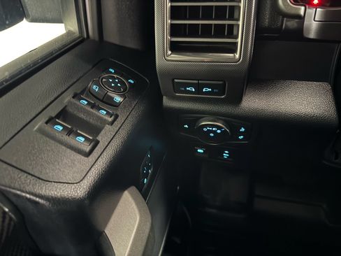 Used 2019 Ford F150 Raptor w/ Equipment Group 802A Luxury AWD/4WD image 35