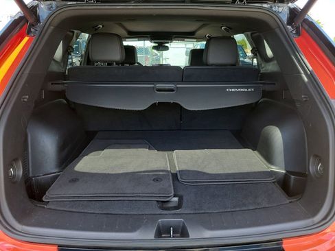 Used 2025 Chevrolet Blazer RS FWD image 8