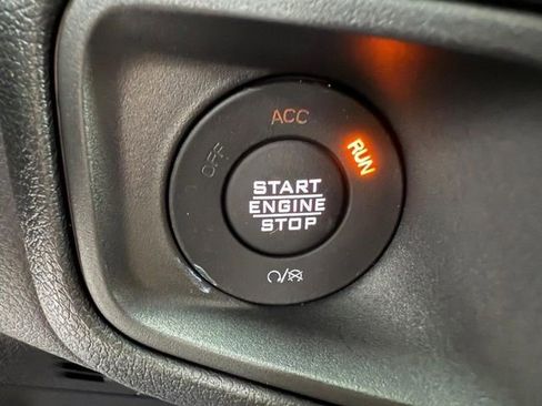 New 2025 Jeep Gladiator Willys image 22