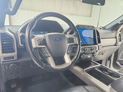 Used 2022 Ford F250 Lariat w/ Lariat Ultimate Package image 18