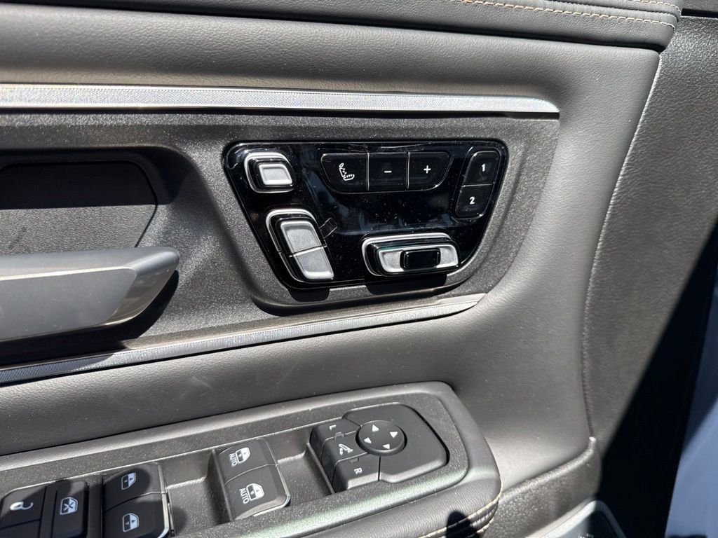 New 2027 RAM 1500 Tungsten w/ Trailer Tow Group AWD/4WD image 20