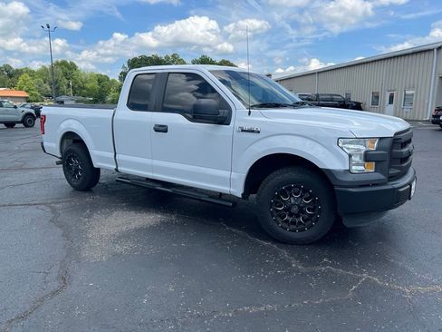 Used 2015 Ford F150 XL w/ Equipment Group 101A Mid RWD image 2