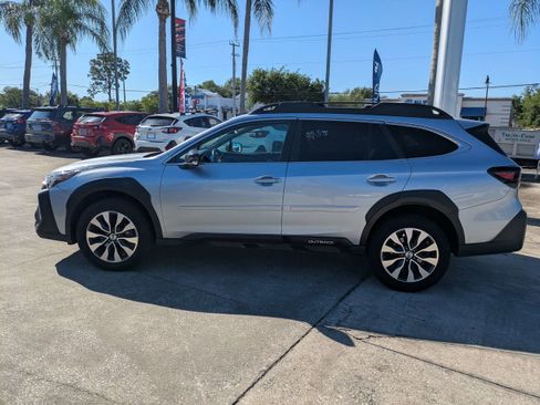 Used 2024 Subaru Outback Limited AWD/4WD image 7