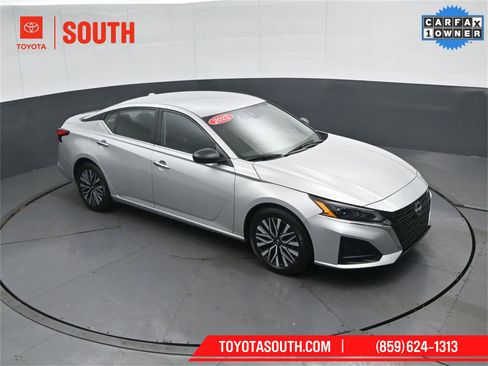Used 2025 Nissan Altima 2.5 SV image 45