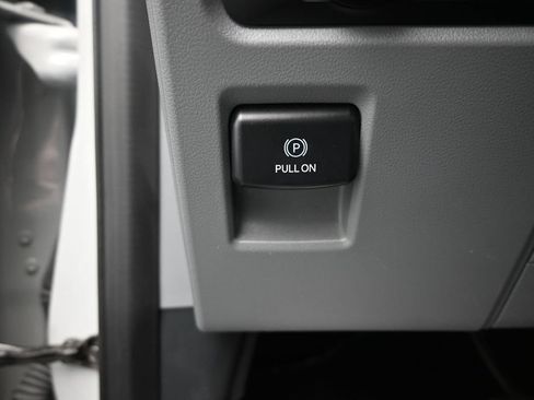 Used 2023 Ford F150 XLT AWD/4WD image 32