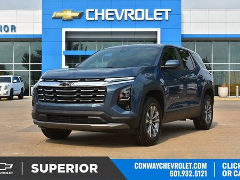 New 2027 Chevrolet Equinox LT w/ Convenience Package II FWD image 1
