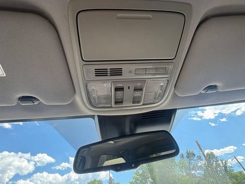 Used 2021 Honda CR-V Touring image 33