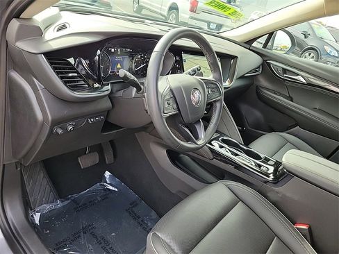 Used 2022 Buick Envision Essence w/ Technology Package I image 17